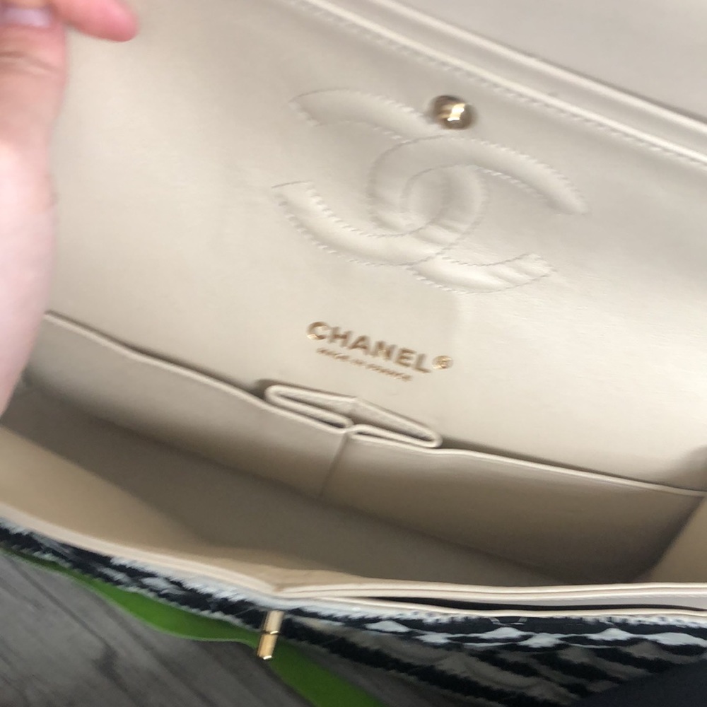 💵👇Chanel Purse - auth details included - Picture 6 of 7